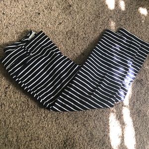 New York & Company Capris